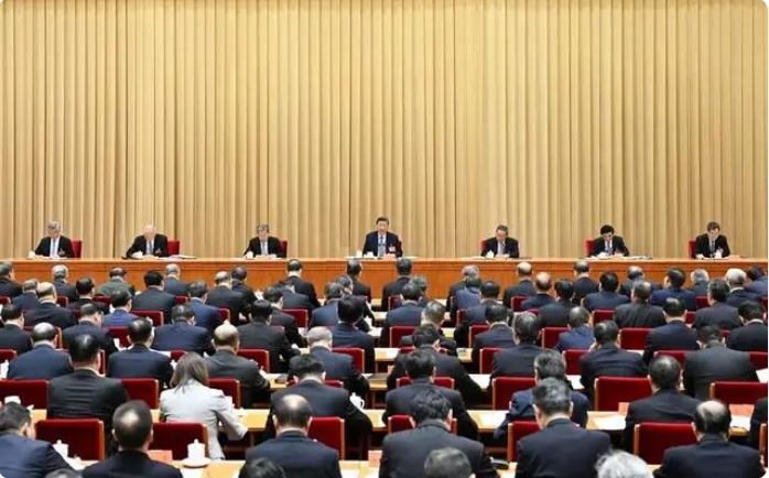 中央經(jīng)濟(jì)工作會(huì)議在北京舉行，明確培育綠色建筑等新增長(zhǎng)點(diǎn)