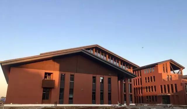 河北省首個(gè)綠色建筑三星級(jí)中學(xué)竣工：歷時(shí)僅9個(gè)月